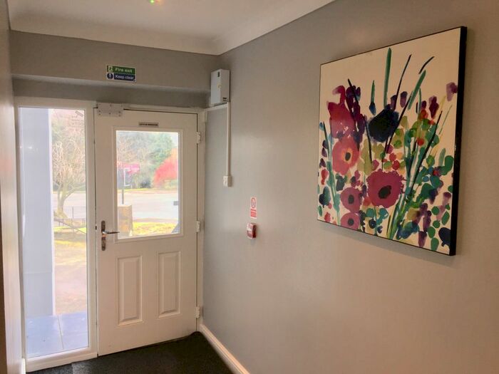 2 Bedroom Flat To Rent In Bradford Road, Keighley, BD20