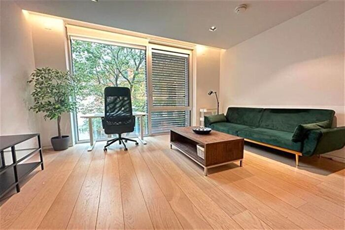 1 Bedroom Apartment To Rent In Vicary House, Bartholomew Close, Barbican, London, EC1A