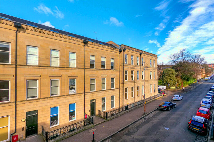 3 Bedroom House Of Multiple Occupation To Rent In Belmont Street, Glasgow, G12