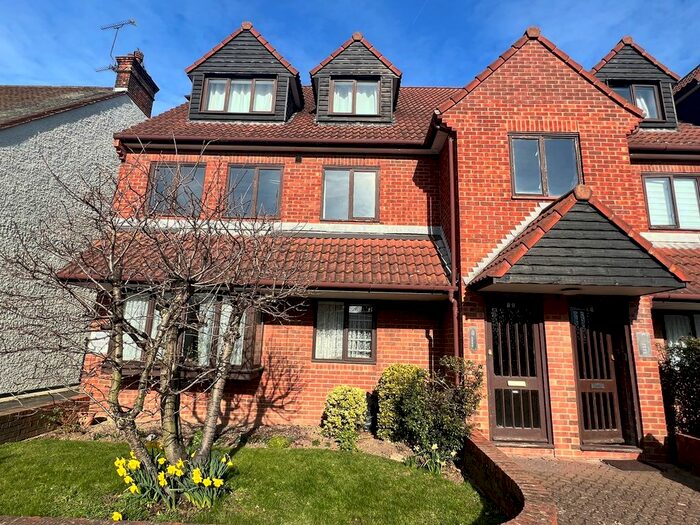 1 Bedroom Flat To Rent In Grange Road, Gravesend, DA11