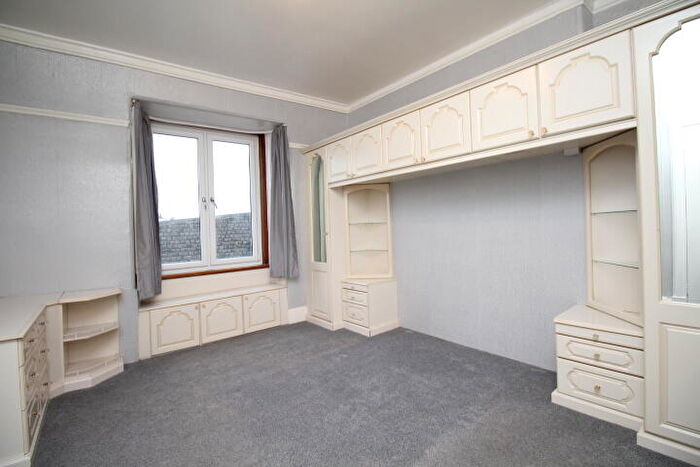 2 Bedroom Flat To Rent In A East King Street, Flat / Helensburgh, G84