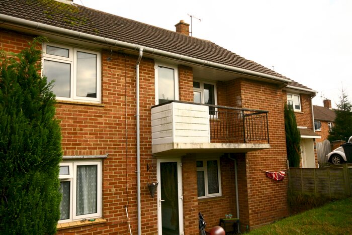 2 Bedroom Flat To Rent In St Johns Road, Yeovil, BA21