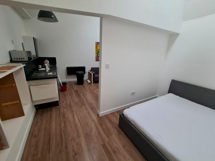 Studio To Rent In St. Sepulchre Gate, Doncaster DN1