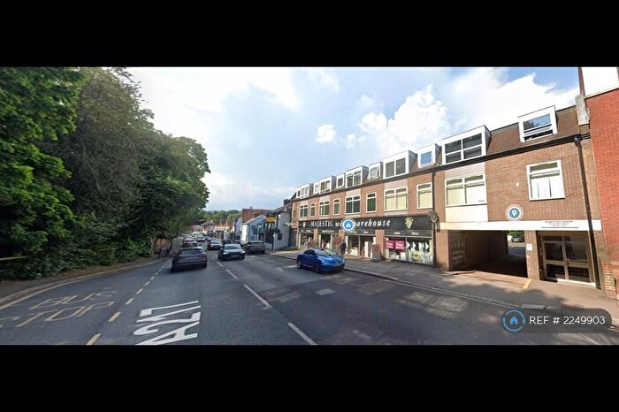 Studio To Rent In Bell Street, Reigate, RH2