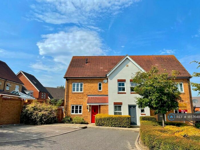 2 Bedroom Semi-Detached House To Rent In Grange Road, Gillingham, ME7