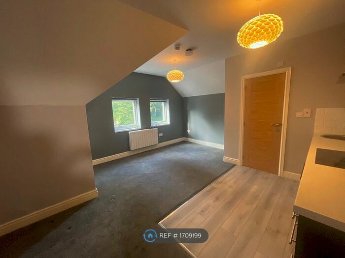 1 Bedroom Flat To Rent In Himley Road, Dudley, DY1