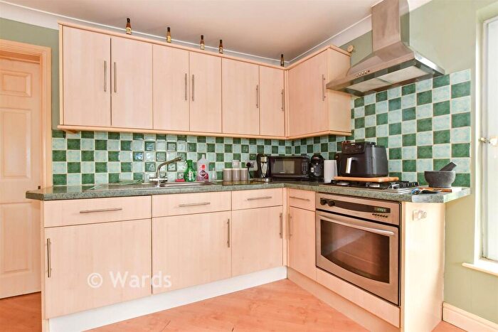 1 Bedroom Flat For Sale In Clarendon Street, Dover, Kent, CT17