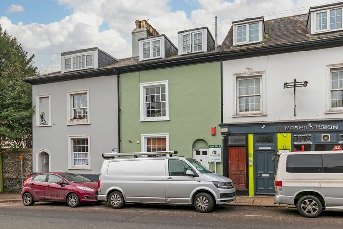 1 Bedroom Flat To Rent In Chancery House, Upper High Street, Winchester SO23