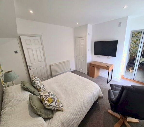 4 Bedroom Terraced House To Rent In Ainslie Street, Barrow-In-Furness, LA14