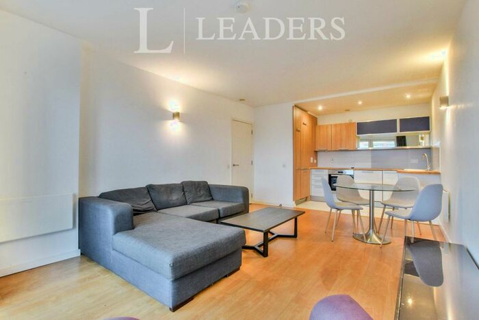 2 Bedroom Apartment To Rent In Skyline Central, Goulden Street, Manchester, M4