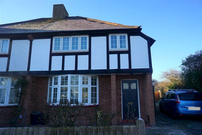 3 Bedroom Semi-Detached House To Rent In High Street, Chislehurst, BR7