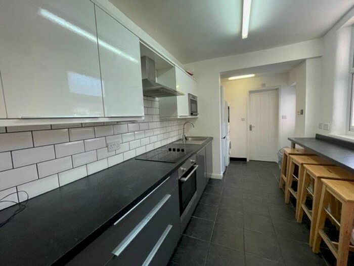 4 Bedroom Terraced House To Rent In Gaul Street, Leicester, LE3
