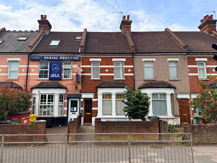 5 Bedroom Property For Sale In Burnt Oak Broadway, Edgware, HA8