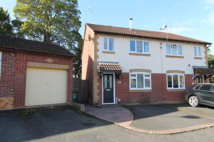 3 Bedroom Semi-Detached House For Sale In Barn Owl Place, Kidderminster, DY10