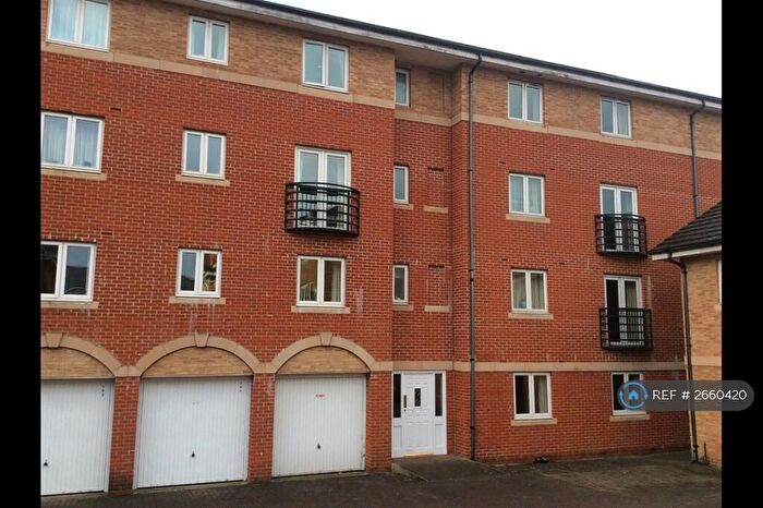 2 Bedroom Flat To Rent In Churchward, Swindon, SN2