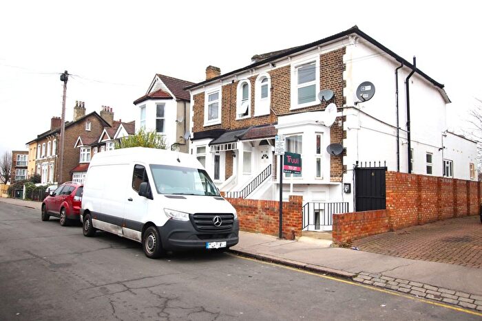 1 Bedroom Flat To Rent In Fernham Road, Thornton Heath, CR7