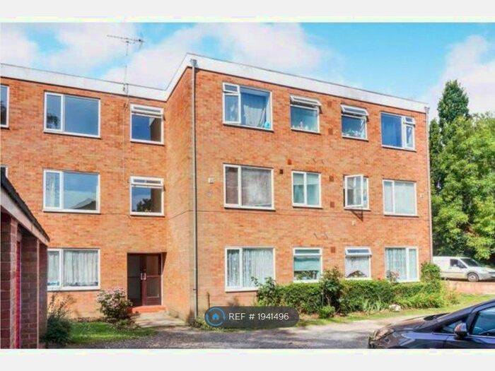2 Bedroom Flat To Rent In Barkshire Court, Southampton, SO15