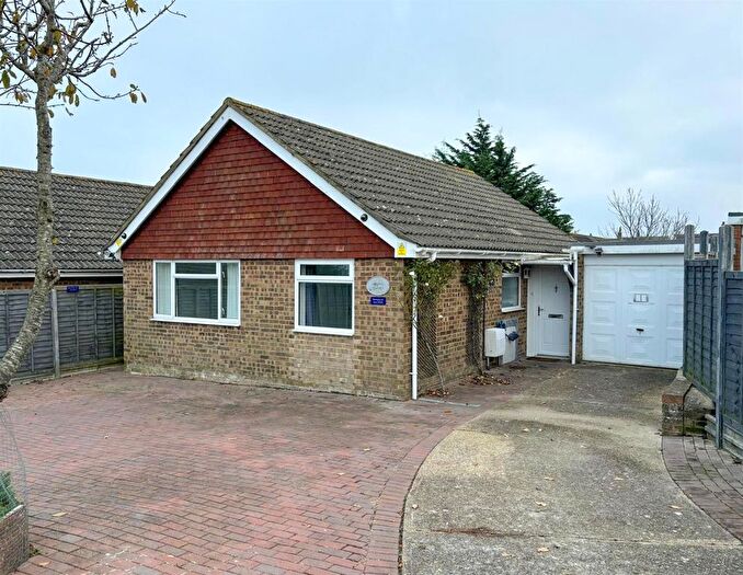 3 Bedroom Detached Bungalow To Rent In Willow Walk, Eastbourne, BN22