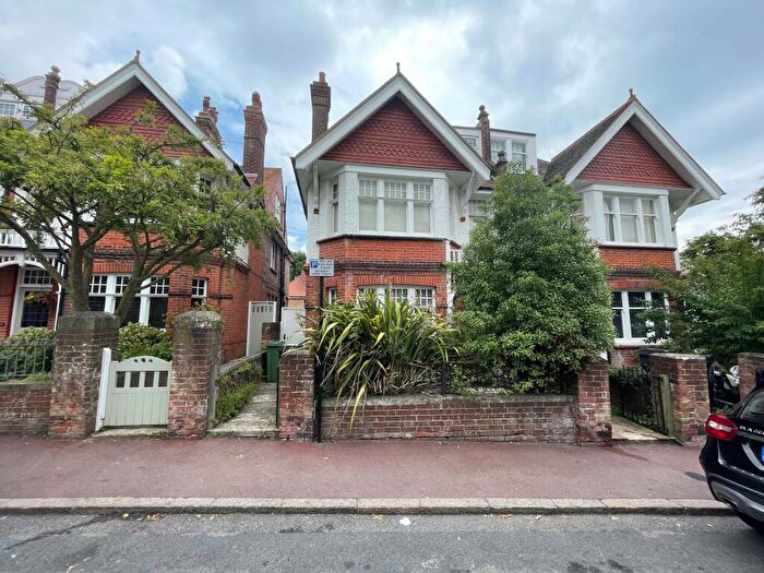 4 Bedroom Semi-Detached House To Rent In Meads Street, BN20