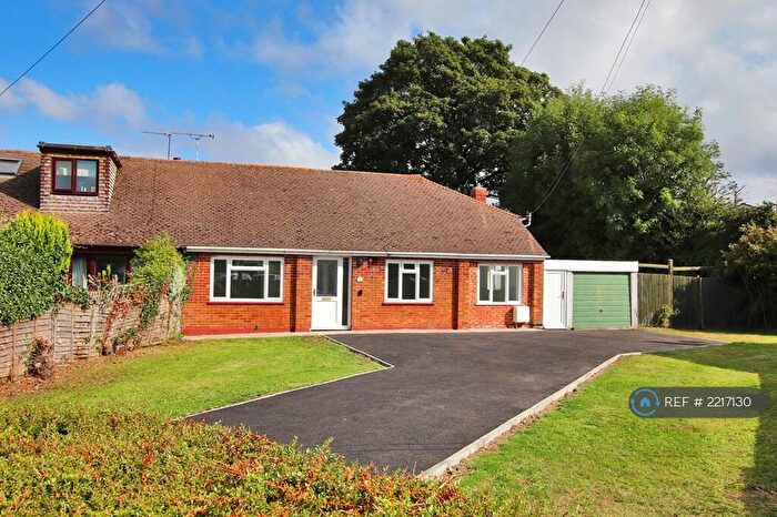 3 Bedroom Bungalow To Rent In Green Way, Hartley, Longfield, DA3