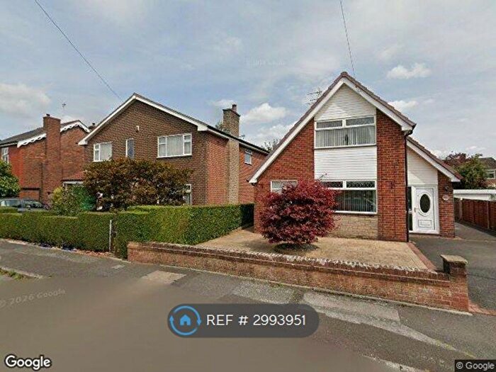 3 Bedroom Bungalow To Rent In Meadow Lane, Warrington, WA2