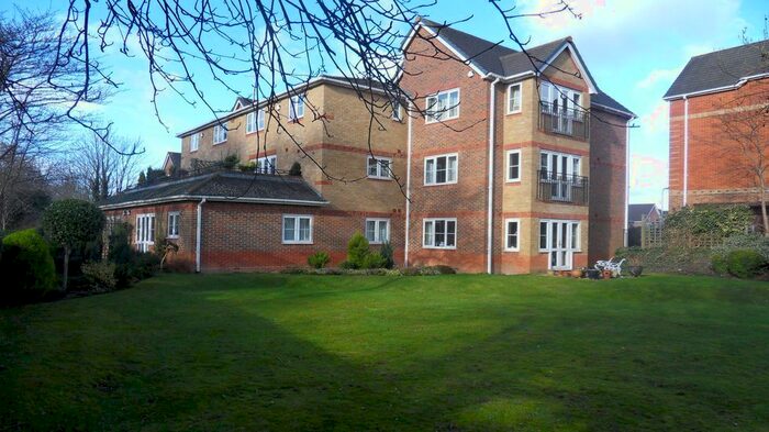 2 Bedroom Flat To Rent In Tamesis Place, Patrick Road, Reading, RG4