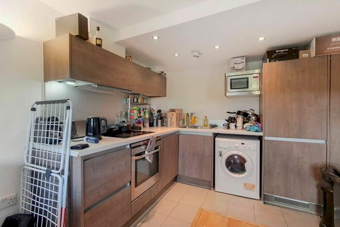 2 Bedroom Flat To Rent In Building, Woolwich, London, SE18