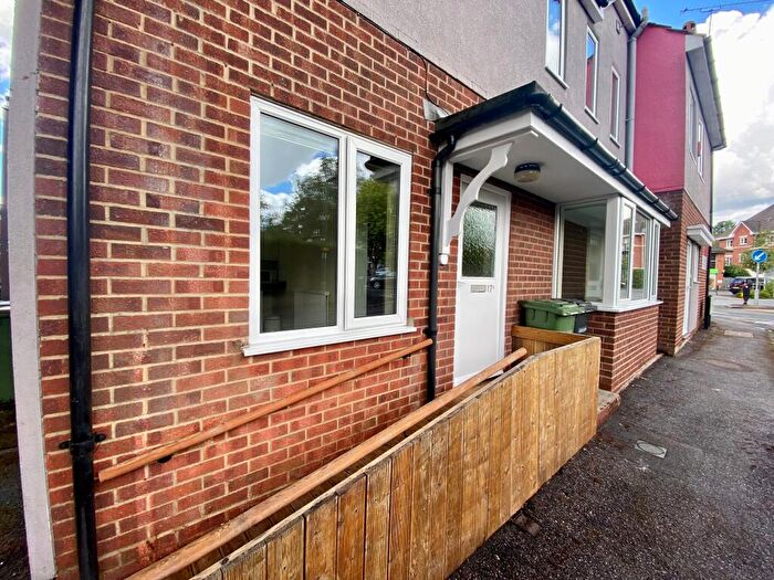 Flat To Rent In Hursley Road, Chandlers Ford, SO53