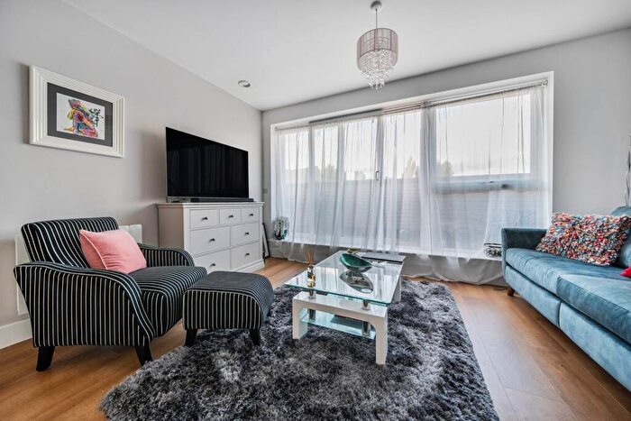 1 Bedroom Flat For Sale In Evans House, Hemel Hempstead, HP3