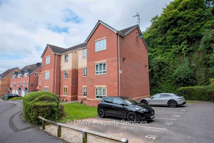 2 Bedroom Flat To Rent In Eccles Way, Nottingham, NG3