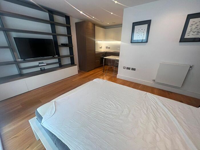 Studio To Rent In Elstree Apartments, Grove Park, London, NW9