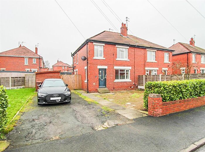 3 Bedroom Property For Sale In Philip Garth, Outwood, Wakefield, WF1