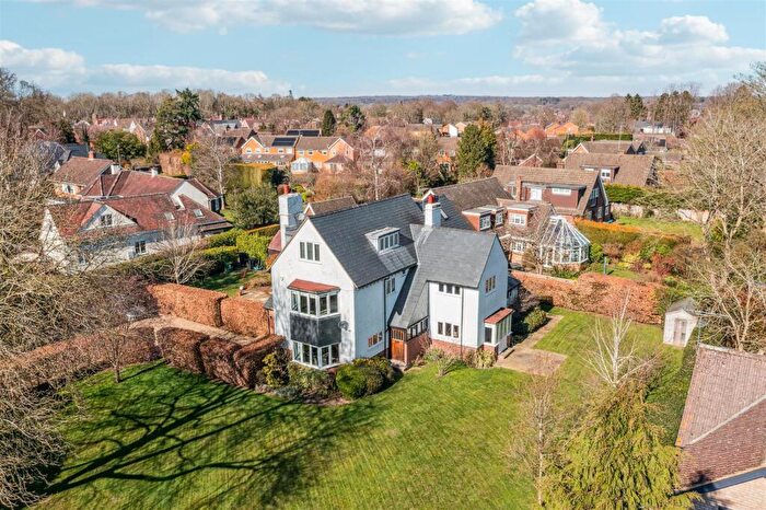 5 Bedroom Detached House For Sale In Shootersway, Berkhamsted, HP4