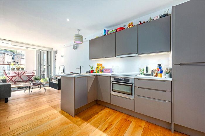 1 Bedroom Flat To Rent In Bruges Place, Camden, NW1