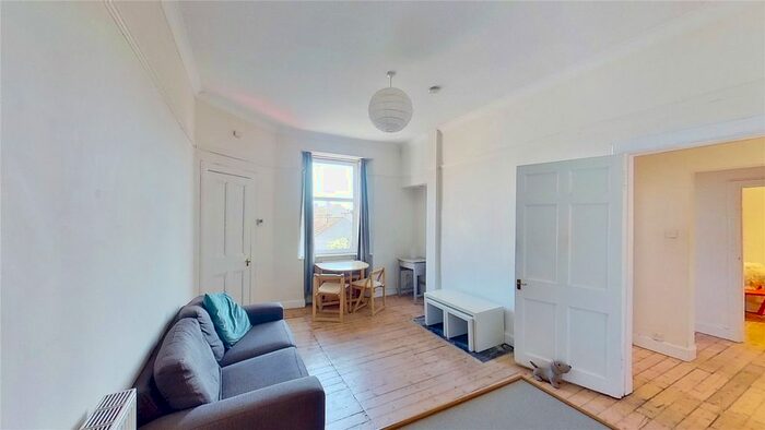 1 Bedroom Flat To Rent In Piersfield Grove, Edinburgh, EH8