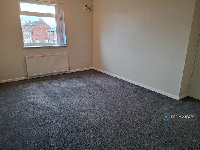 3 Bedroom Semi-Detached House To Rent In Owenford Road, Coventry, CV6