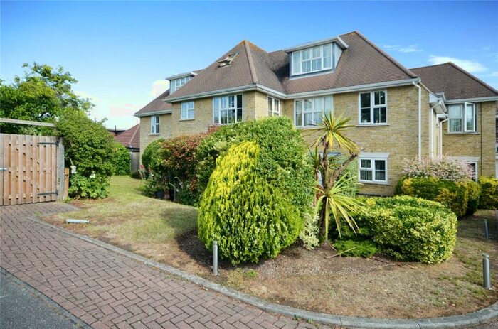 2 Bedroom Apartment To Rent In The Olivers, - The Avenue, Hornchurch, Essex, RM12