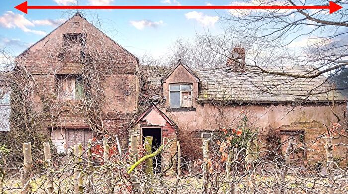 Farmhouse For Sale In Collins Green Farm, Penkford Lane, Warrington, WA5