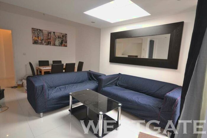 6 Bedroom Terraced House To Rent In Hatherley Road, Reading, RG1