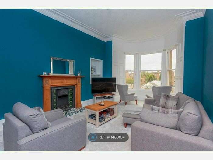 3 Bedroom Flat To Rent In Thirlestane Road, Edinburgh, EH9