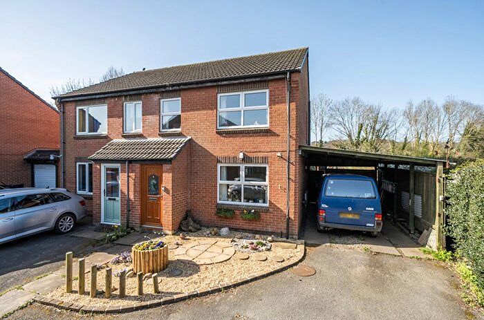 3 Bedroom Semi Detached House For Sale In Clos Glandwr, Newtown, Powys, SY16