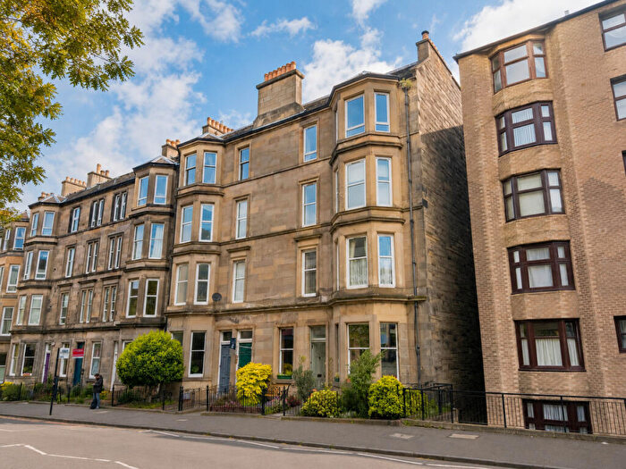 2 Bedroom Apartment To Rent In McDonald Road, Edinburgh, EH7