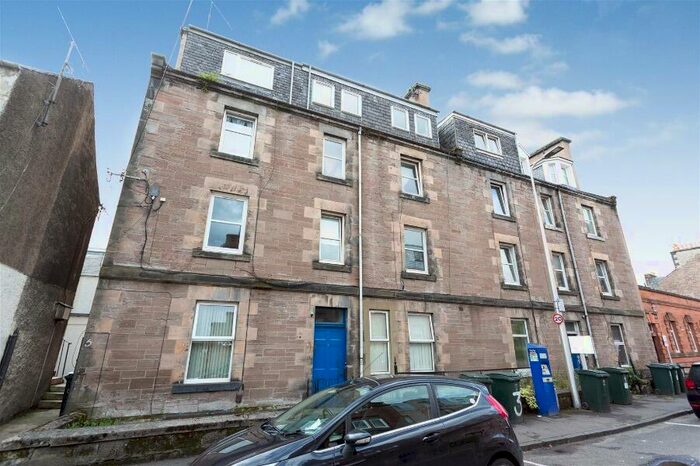 1 Bedroom Flat To Rent In Alexandra Street, Perth, Perthshire, PH2