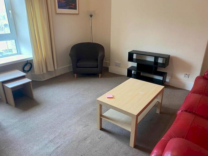 2 Bedroom Flat To Rent In Walker Road, Torry, Aberdeen, AB11