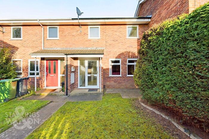 3 Bedroom Terraced House To Rent In Kingfisher Close, Bradwell, Great Yarmouth, NR31