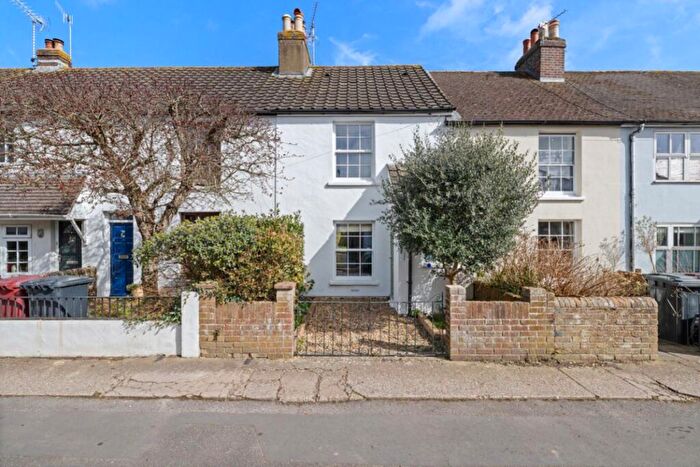 3 Bedroom House To Rent In Russell Street, Chichester, PO19