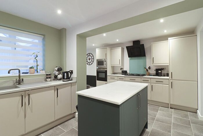 4 Bedroom Detached House For Sale In Eden Glade, Swallownest, Sheffield, S26