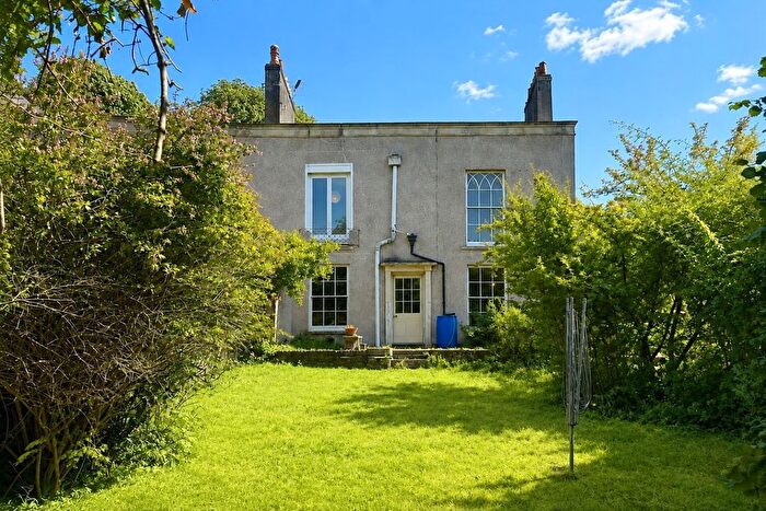 4 Bedroom End Terrace House For Sale In Trelawney Road, Cotham, Bristol, BS6