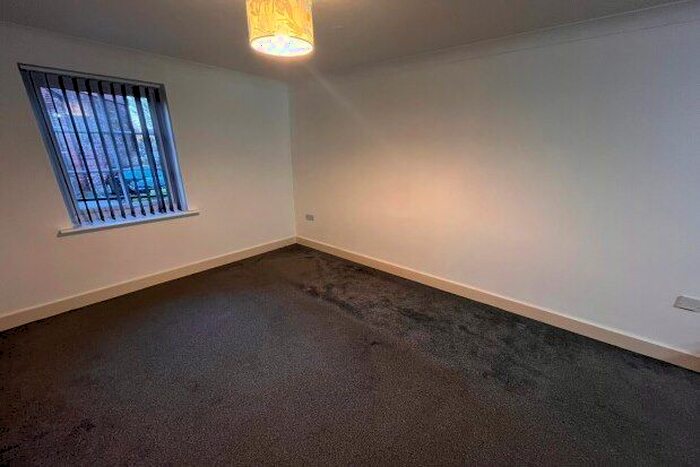 1 Bedroom Flat To Rent In Elphins Drive, Warrington, WA4
