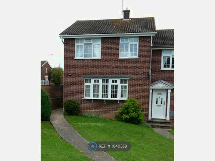 4 Bedroom End Of Terrace House To Rent In Avon Way, Colchester CO4